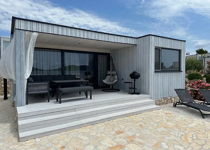 Beachhouse #1 - Buqez Resort